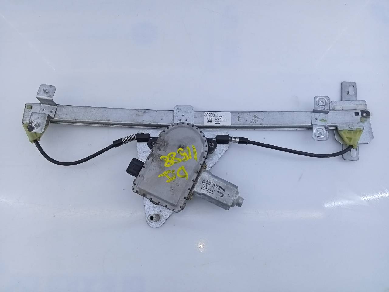 VOLKSWAGEN Pajero 3 generation (1999-2006) Front Left Door Window Regulator 0620200730,E2-B4-53-1 21827205