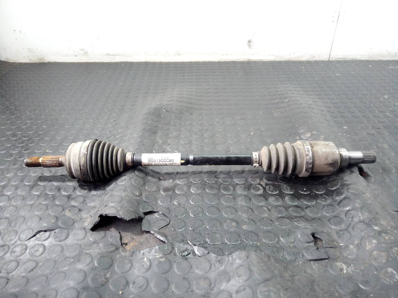 CITROËN C1 1 generation (2005-2016) Front Left Driveshaft 9801388580,P1-B6-32 21800811