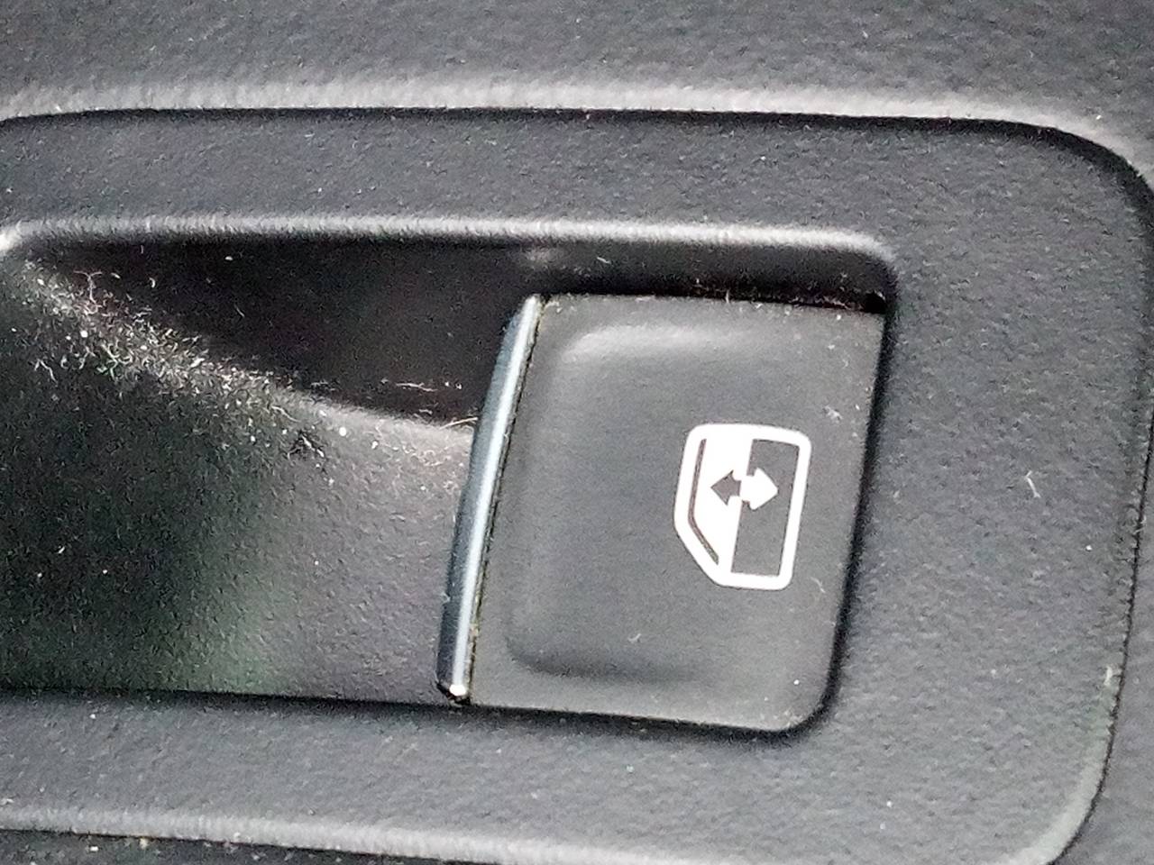 SEAT Ateca 1 generation (2016-2024) Priekinių dešinių durų langų pakėlimo mygtukai 18776498