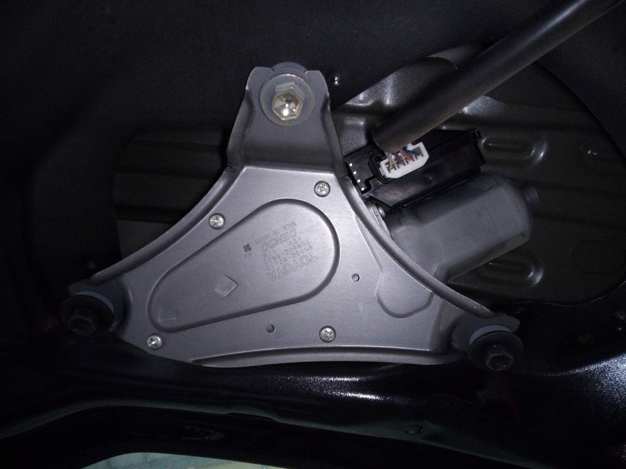 TOYOTA Auris 2 generation (2012-2015) Takaluukun lasinpyyhkijän moottori 8513002030 26272069