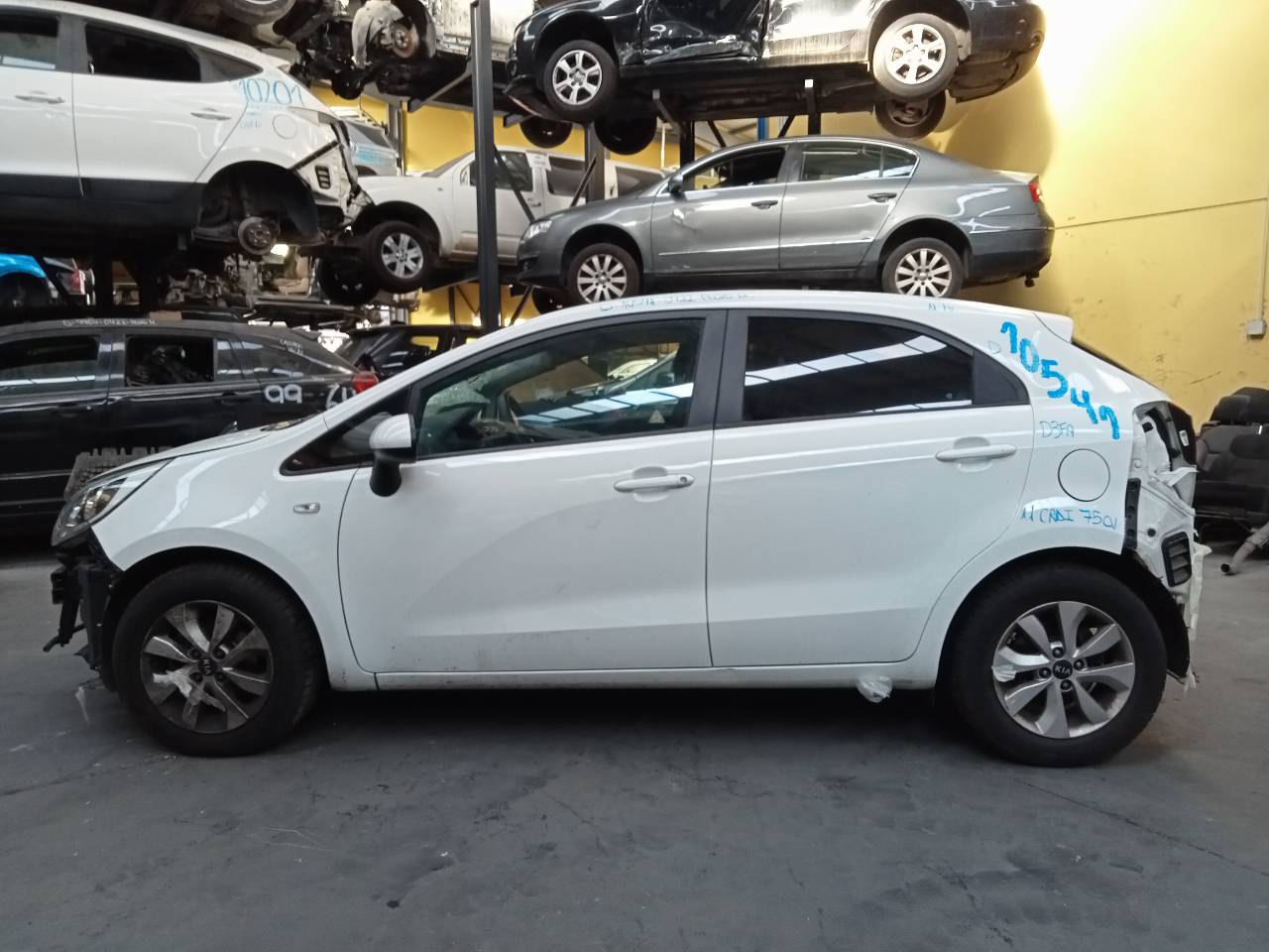 KIA Rio 3 generation (2011-2017) Priekinių kairių durų stiklo pakelėjas 824501W010, E2-B5-15-2 21798658