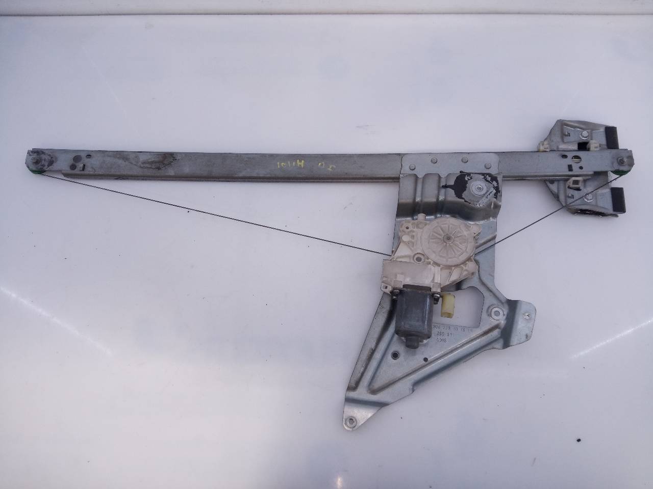 MERCEDES-BENZ Sprinter Front Left Door Window Regulator A9067200046, E1-A2-16-2 24045985