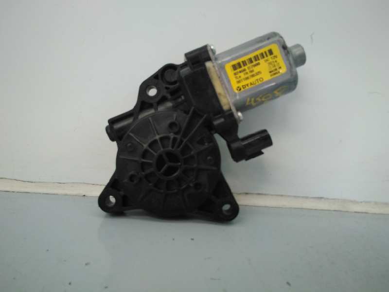 HYUNDAI Tucson 3 generation (2015-2021) Front Right Door Window Control Motor 8246D7000,E2-B5-18-1 18376813