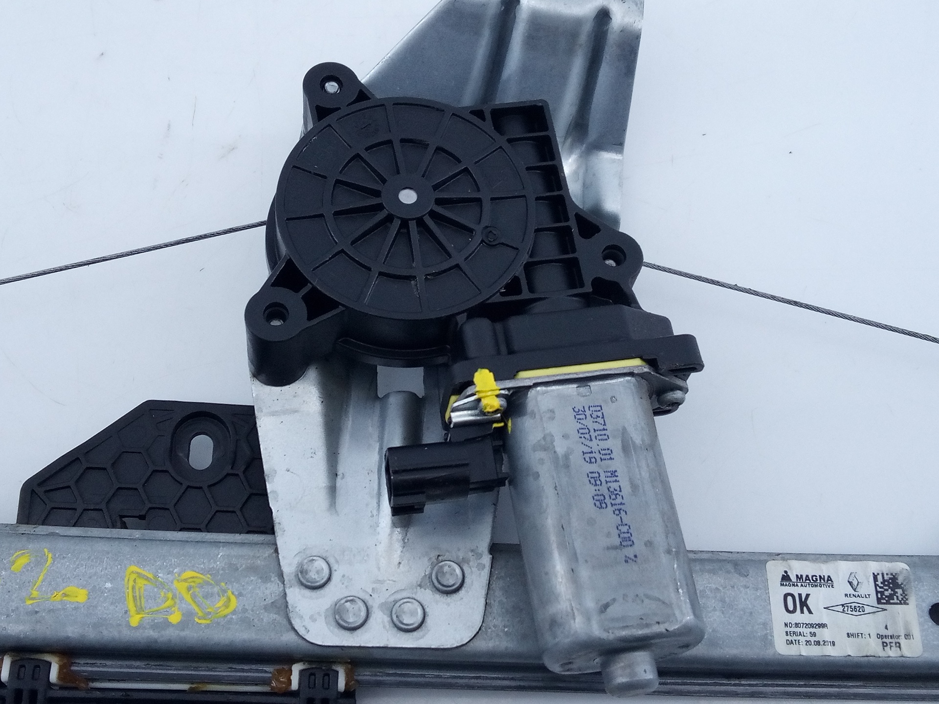 DACIA Sandero 2 generation (2013-2020) Front Right Door Window Regulator 807209299R, E1-A1-48-2 24453025