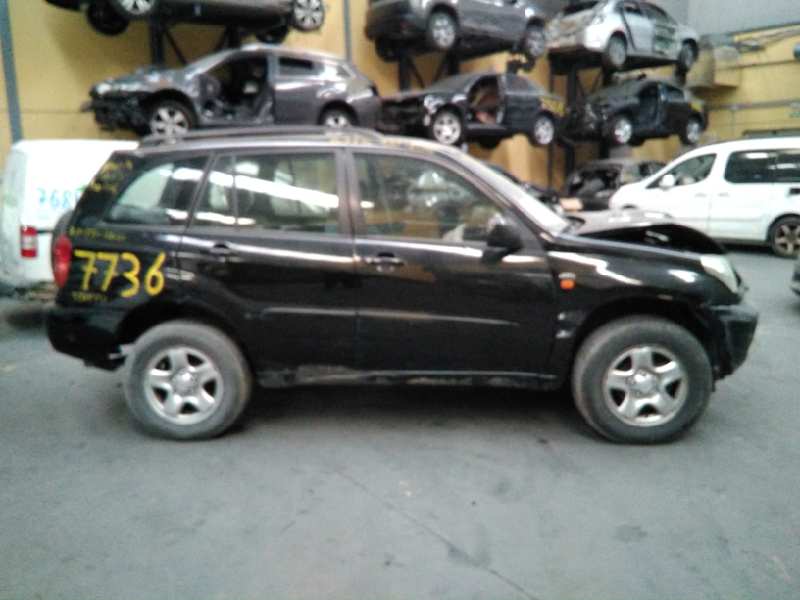 MERCEDES-BENZ RAV4 2 generation (XA20) (2000-2006) Aizmugurējās kreisās durvis 6700442050 18620837