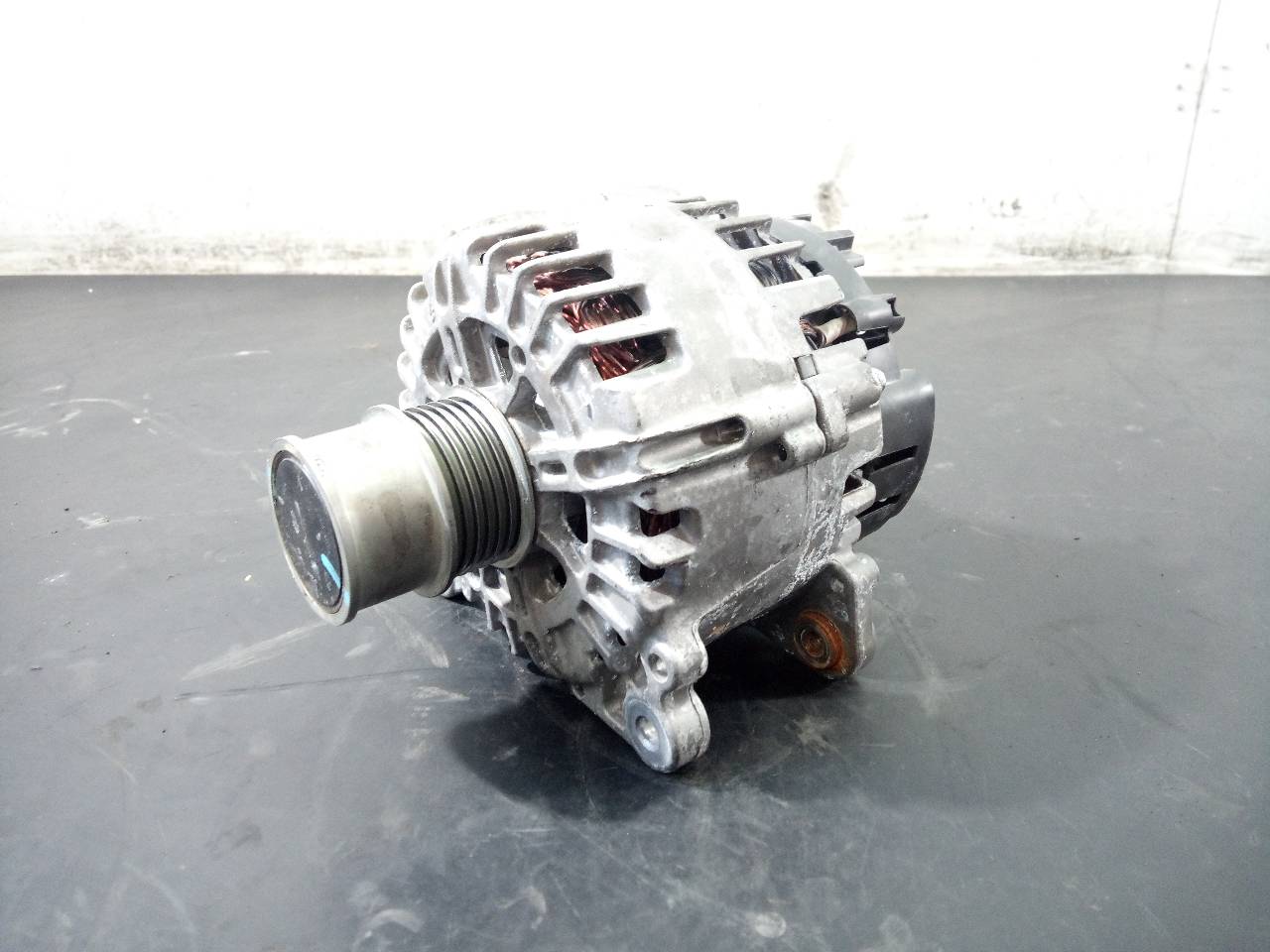 SEAT Arona 1 generation (2017-2024) Alternator 05E903026Q, 2740516B, P3-B6-4-3 20946584