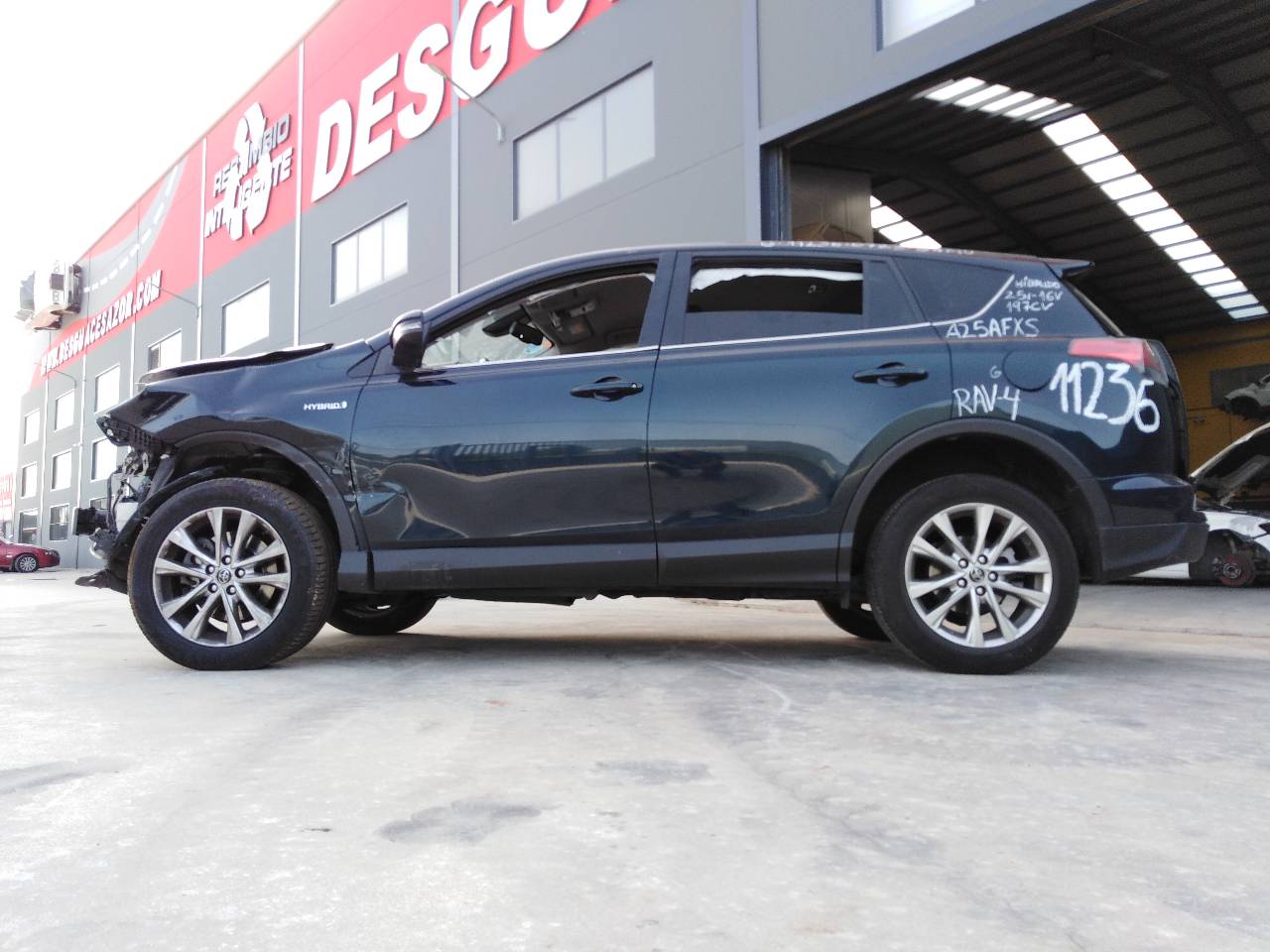 TOYOTA RAV4 4 generation (XA40) (2012-2018) Абс блок 4227047030,281003700,P3-B9-14-3 21825491