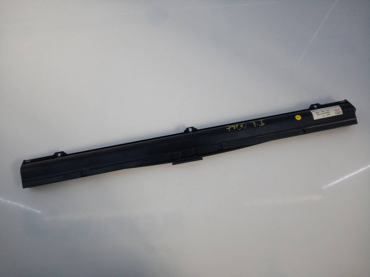 AUDI A7 C7/4G (2010-2020) Rear Left Door Molding 4G5861333B, E1-B6-44-1 18759182