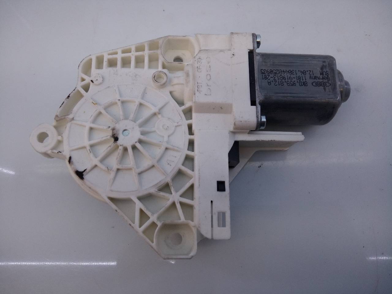 AUDI Q3 8U (2011-2020) Rear Right Door Window Control Motor 8K0959812A, 1101919813201, E1-B6-10-2 18706629