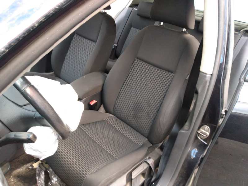 CHEVROLET Golf 6 generation (2008-2015) Моторчик стеклоподъемника задней левой двери 0130821430, 5K0959703D, E1-B6-7-1 18506385