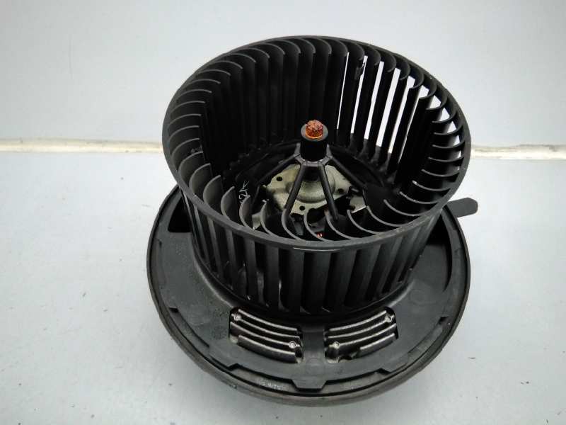 BMW X4 F26 (2014-2018) Fűtésventilátor T1021327UA,27U120331366,E1-A3-11-2 18556594