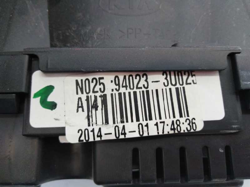 KIA Sportage 3 generation (2010-2015) Speedometer 940233U025,E2-B5-9-2 18482707