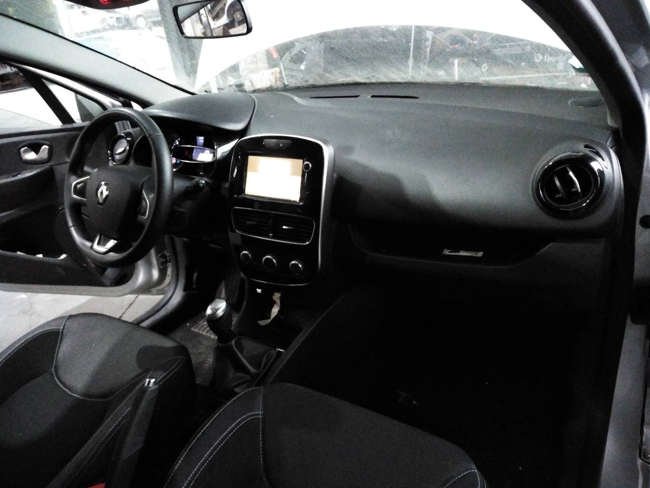 RENAULT Clio 4 generation (2012-2020) Priekinių kairių durų stiklo pakelėjas 807213867R, E1-A1-48-2 24082141