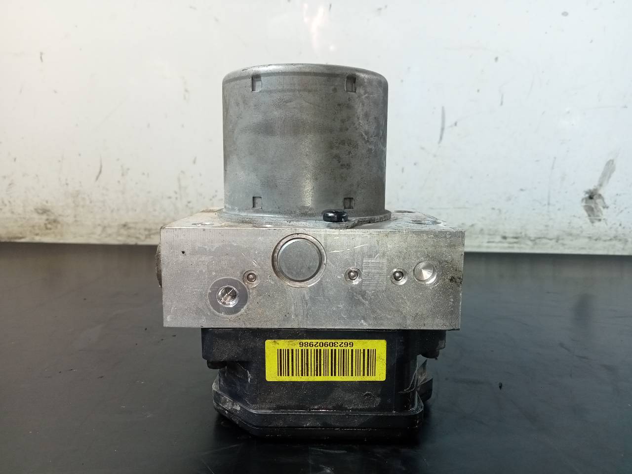 HYUNDAI Santa Fe SM (2000-2013) ABS Pump 589202W710,P3-A8-27-4 26267950