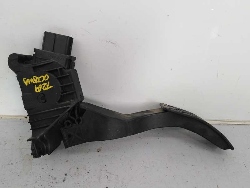 SKODA Octavia 3 generation (2013-2020) Throttle Pedal 5Q1721503F, E2-A1-25-3 24288277