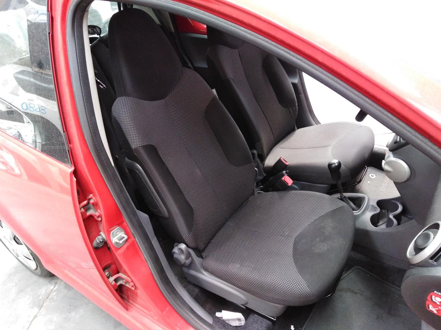 TOYOTA Aygo 1 generation (2005-2014) Generatorius 270600Q120, P3-B5-8-3 21821614