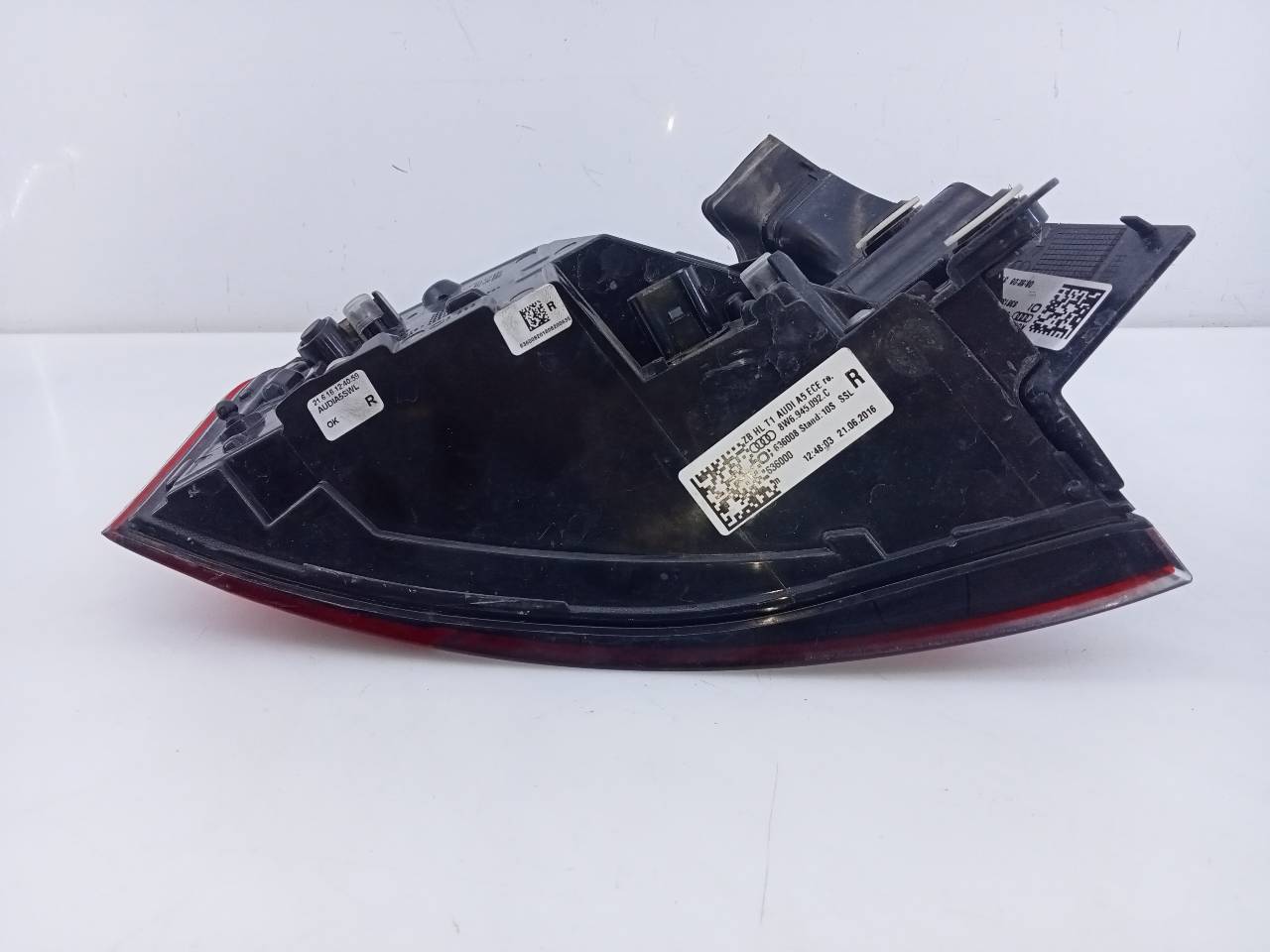 AUDI A5 F5 (2016-2024) Rear Right Taillight Lamp 8W6945092C,E1-B6-47-2 26267747