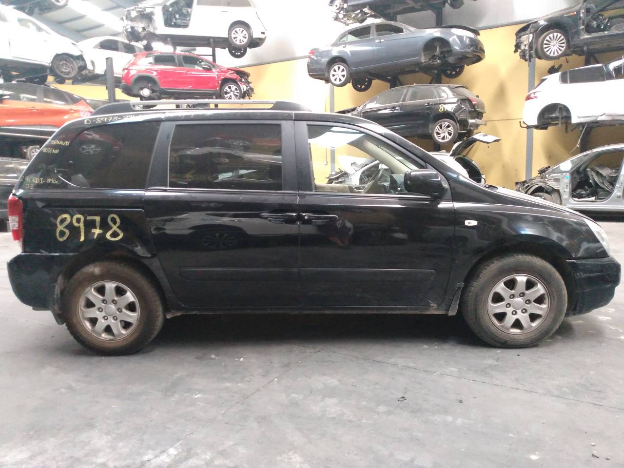 KIA Carnival 2 generation (2006-2010) Galinių kairių durų stiklo pakelėjas 824504D020, E1-B5-2-2 18721052