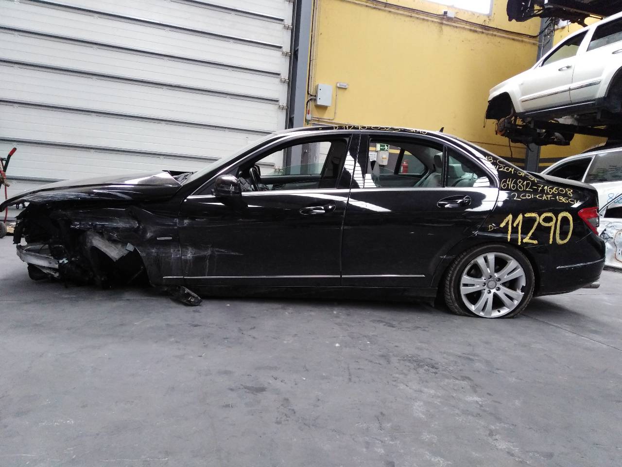 MERCEDES-BENZ C-Class W204/S204/C204 (2004-2015) Priekšējo labo durvju slēdzene A2047600834, E1-A2-40-2 20966821