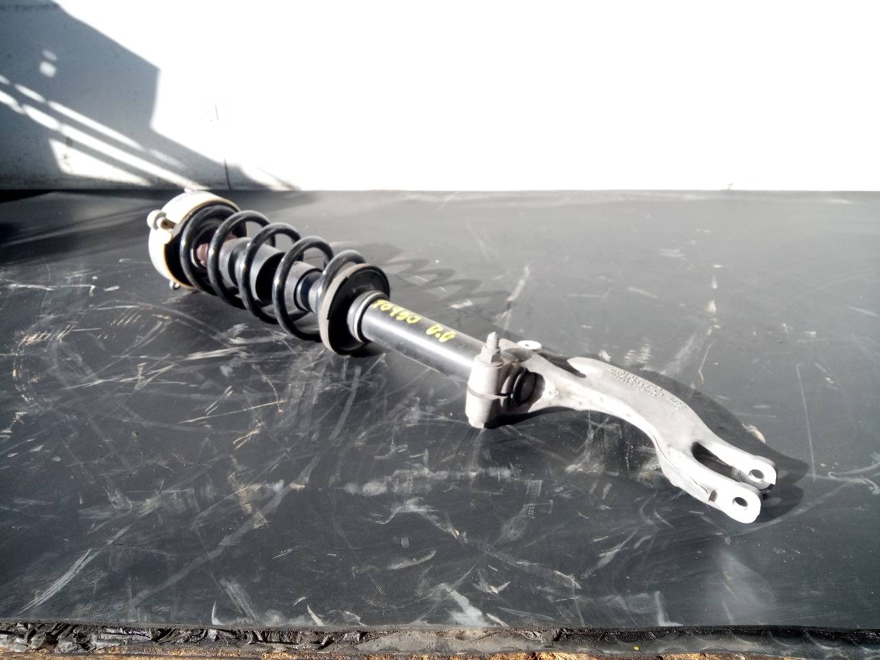 AUDI A6 C4/4A (1994-1997) Front Right Shock Absorber 4K0413031A, 84490500148, P1-B4-30 20963686