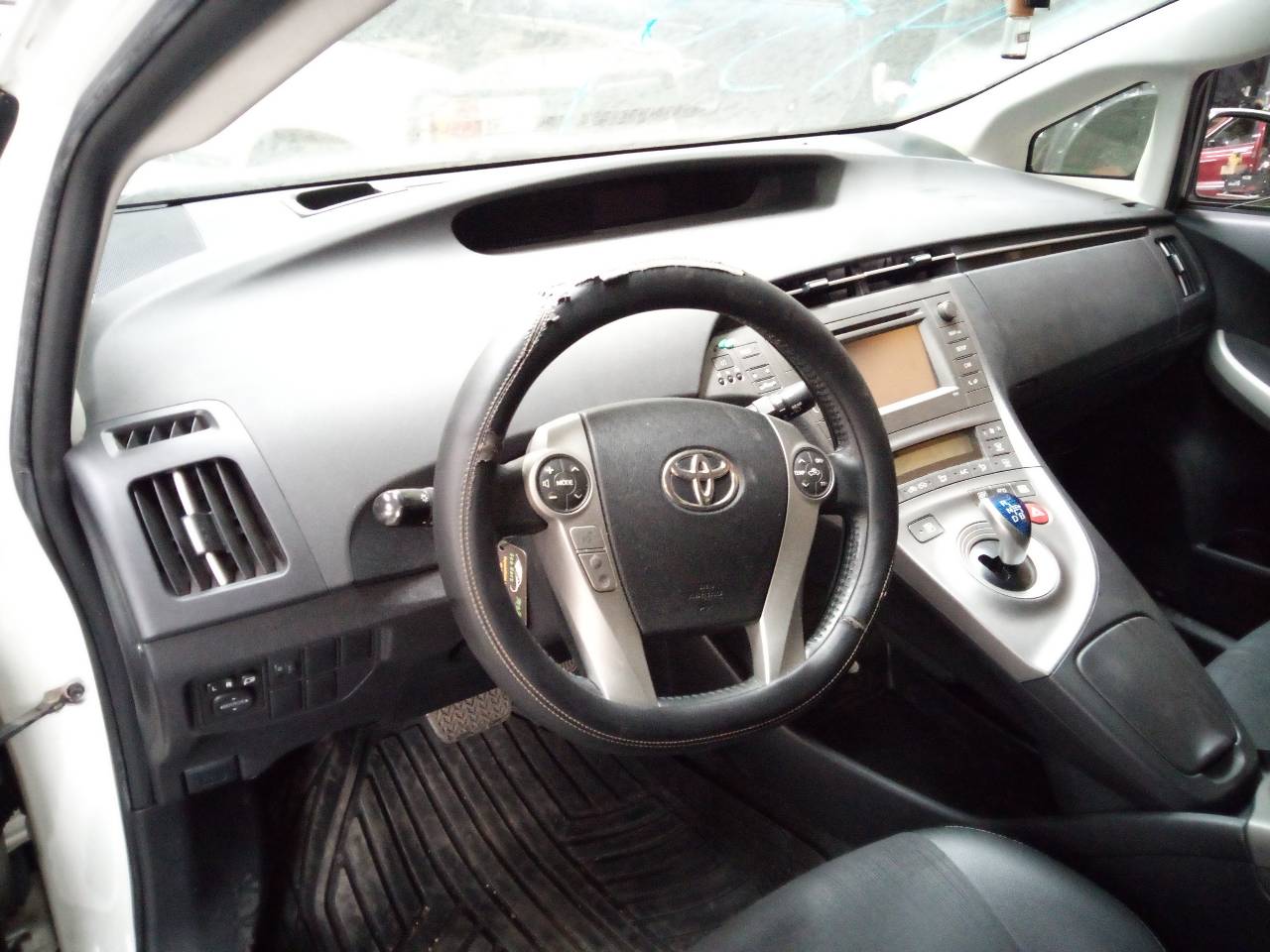 TOYOTA Prius 3 generation (XW30) (2009-2015) Полуось передний левый 20957949