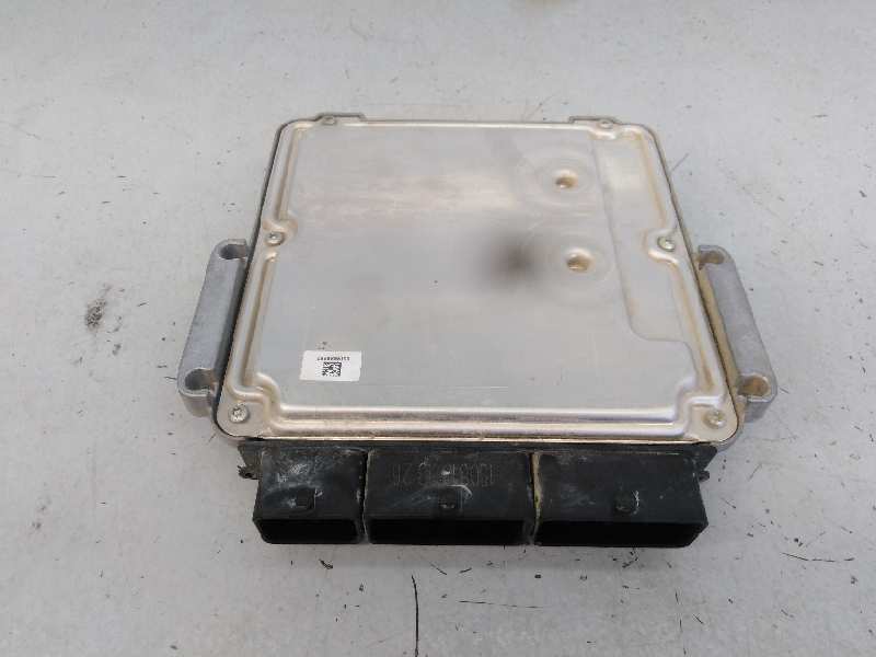 DACIA Duster 1 generation (2010-2017) Engine Control Unit ECU 237102213R, E2-A1-38-1, 0281030439 18588655