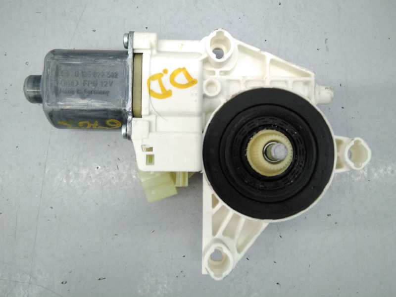 MERCEDES-BENZ E-Class W212/S212/C207/A207 (2009-2016) Front Right Door Window Control Motor A2048200242,E1-A2-36-2 18520147