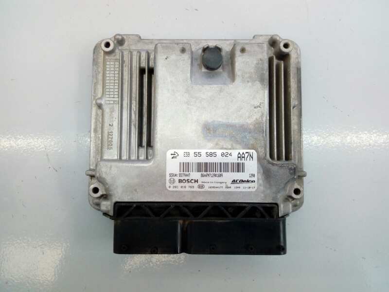 OPEL Zafira C (2012-2016) Engine Control Unit ECU 55585024,0281018769,E3-A5-17-5 18413341