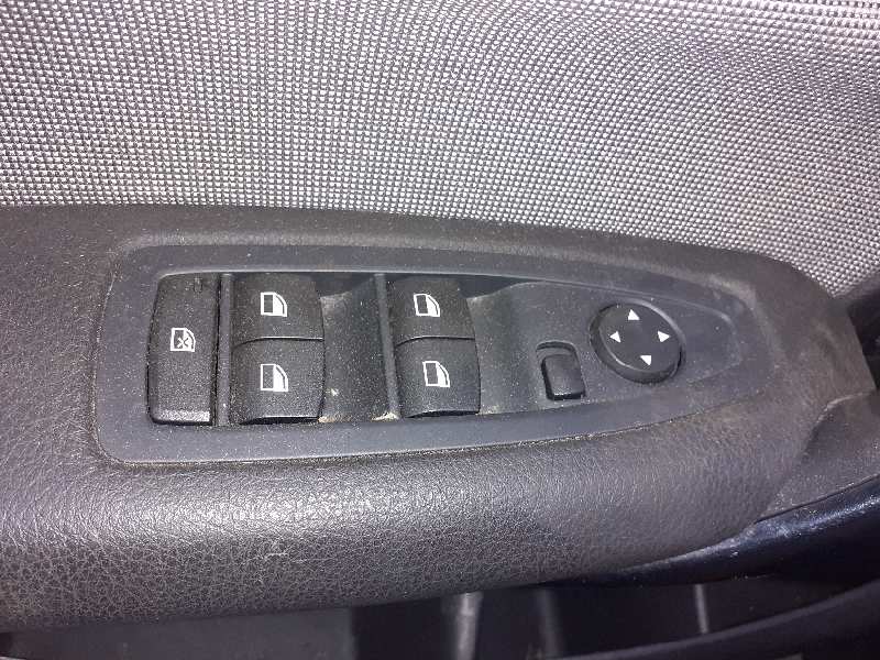 BMW 1 Series F20/F21 (2011-2020) Priekinių kairių durų langų pakėlimo mygtukai 18598832