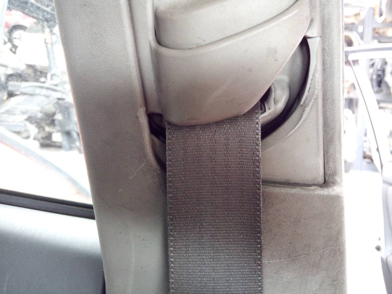 SKODA Prius 3 generation (XW30) (2009-2015) Front Left Seatbelt 20959278