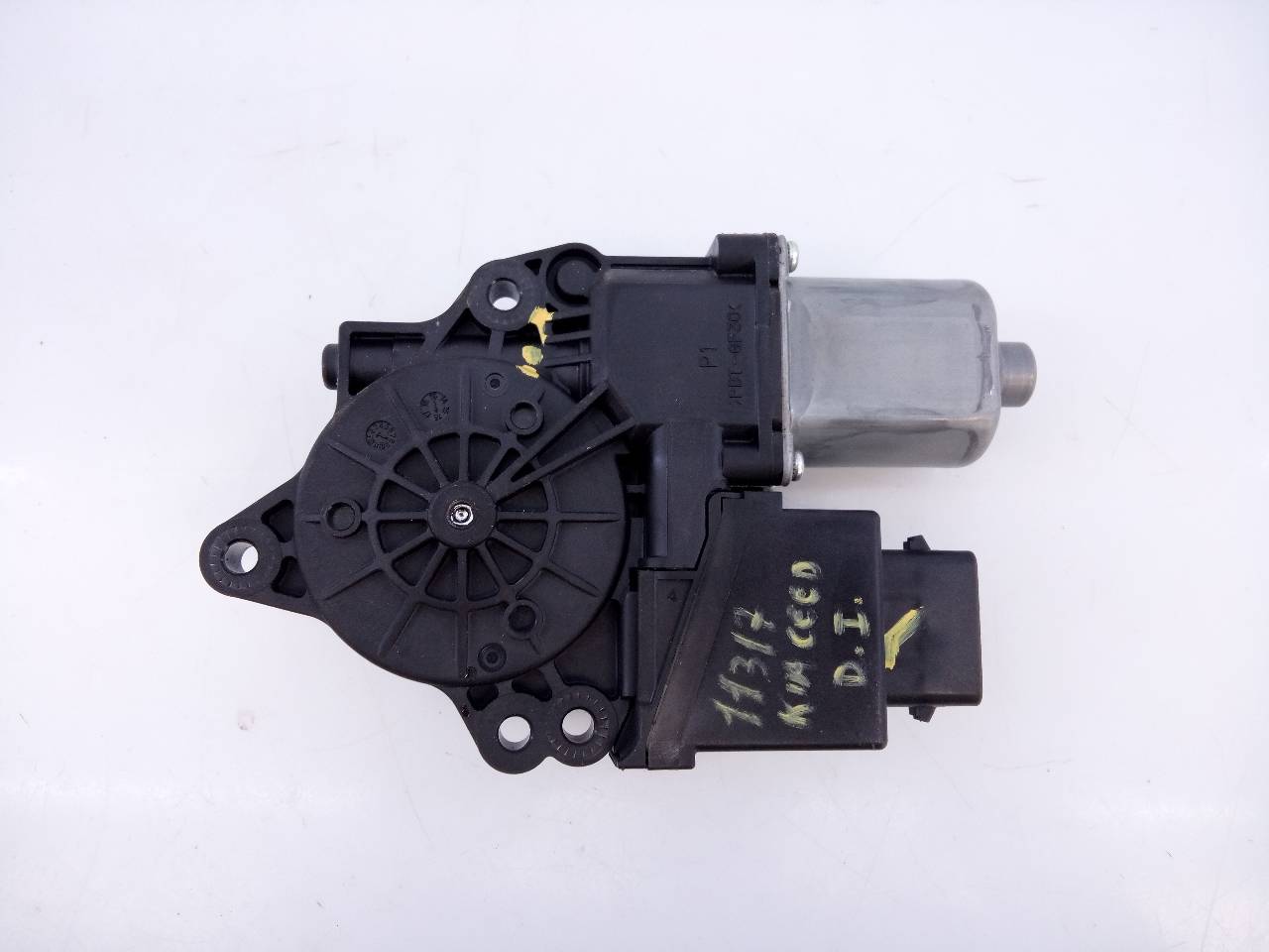 KIA Cee'd 2 generation (2012-2018) Front Left Door Window Regulator Motor JDFL6A15,617012901,E2-B5-50-2 21826070