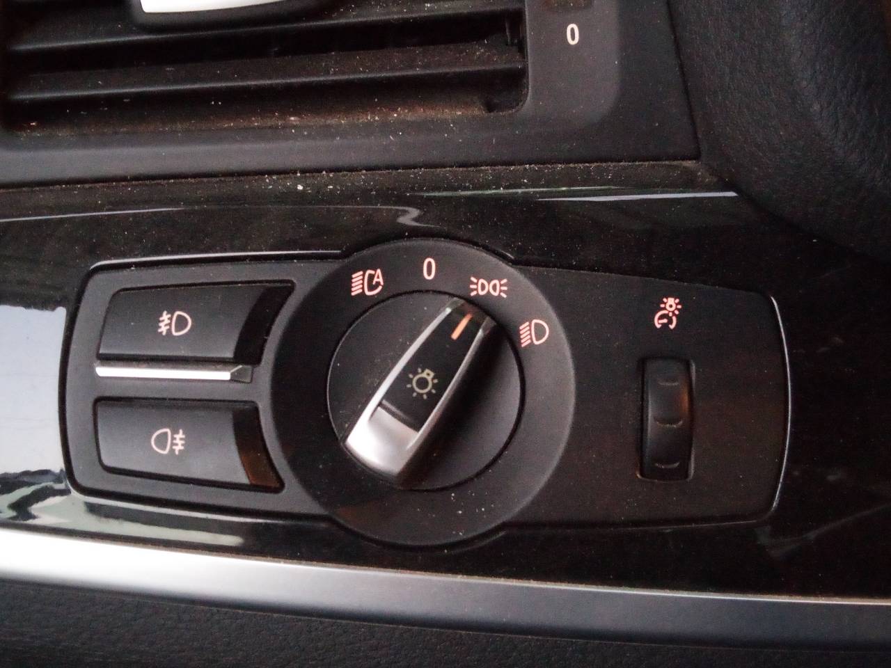 BMW X4 F26 (2014-2018) Headlight Switch Control Unit 20960461