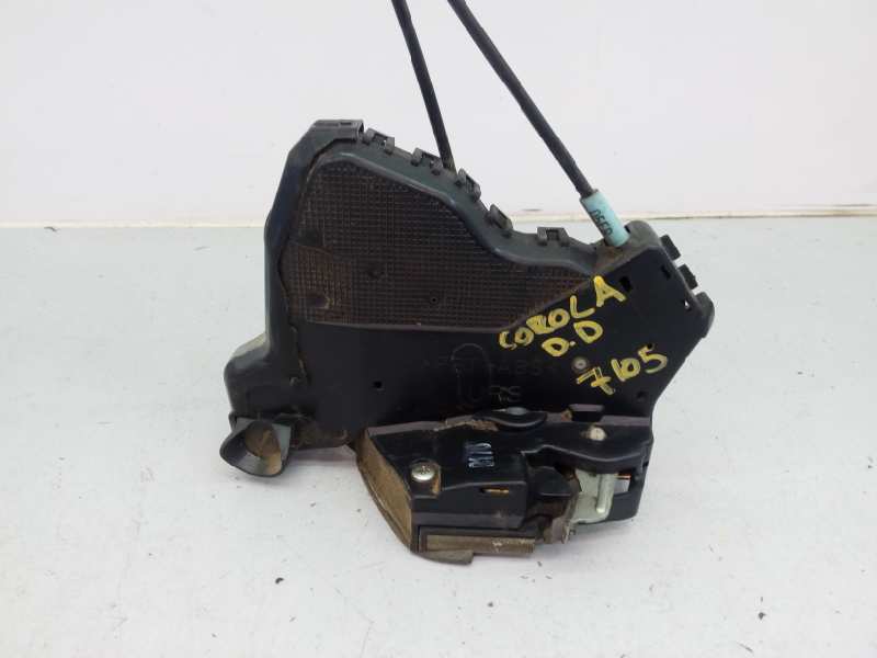 TOYOTA Corolla E120 (2000-2008) Front Right Door Lock E2-B4-10-2 18564705