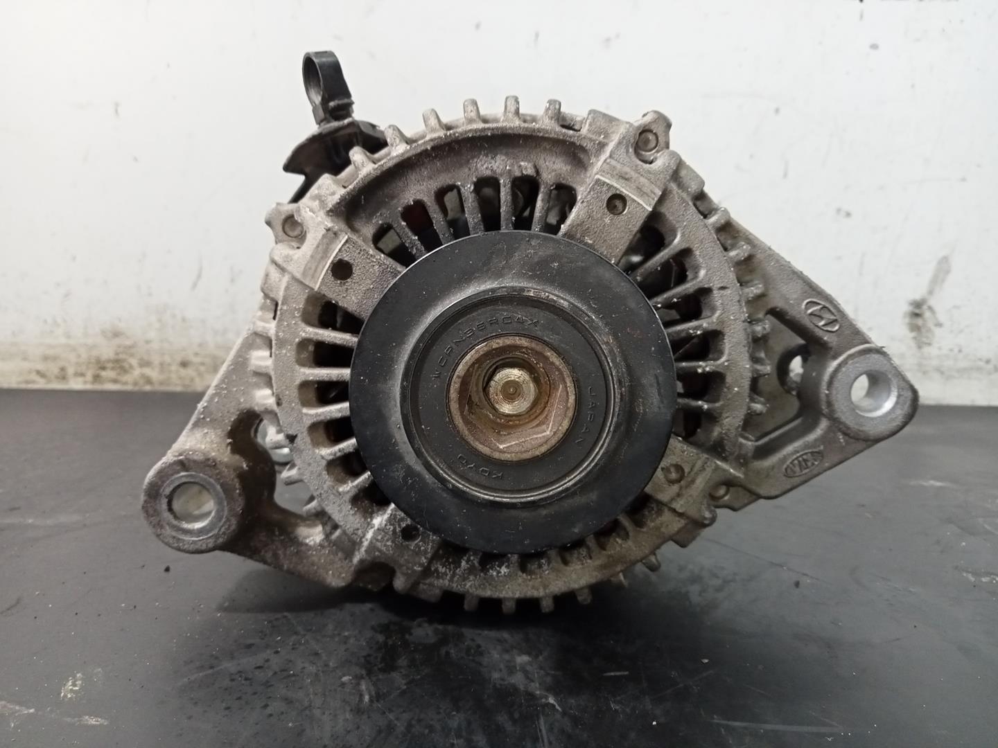 KIA Sorento 1 generation (2002-2011) Alternator 373004A300,P3-A4-9-2 21824023