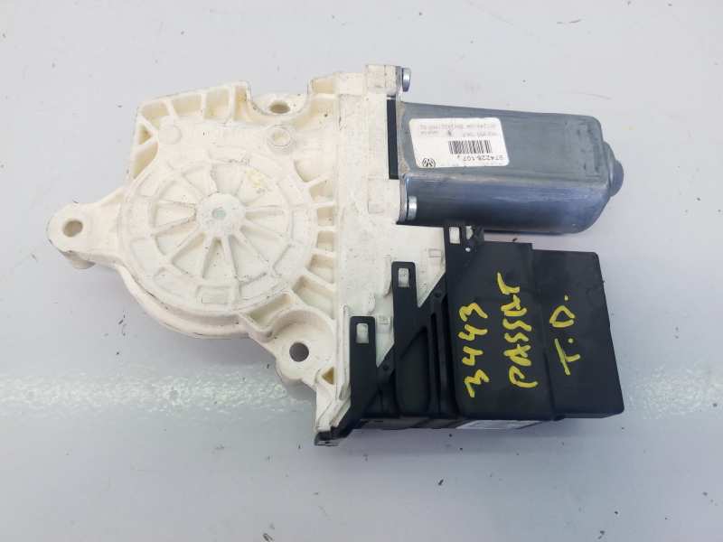 CHEVROLET Passat B6 (2005-2010) Rear Right Door Window Control Motor 1K0959704FFKZ, E1-B6-44-1 18355257