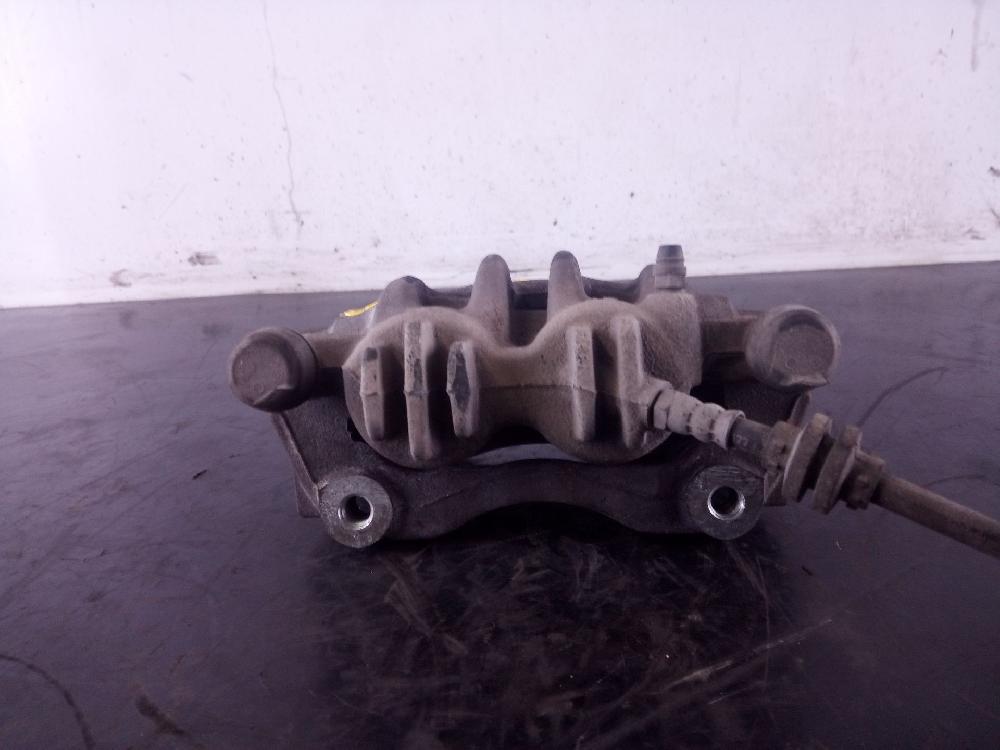Pinza de freno delantera derecha M9TD8 410009888R de Renault Master iii furgón (fv) 2015-0 150 CV con 185897 km - pieza usada