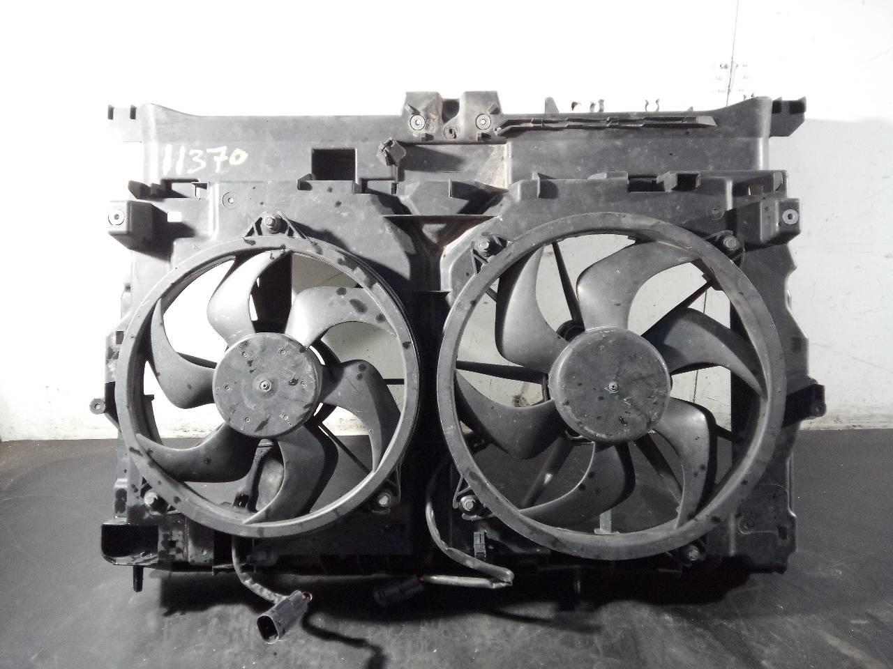 CITROËN C8 1 generation (2002-2014) Difūzoriaus ventiliatorius P2-B9-4 21826671