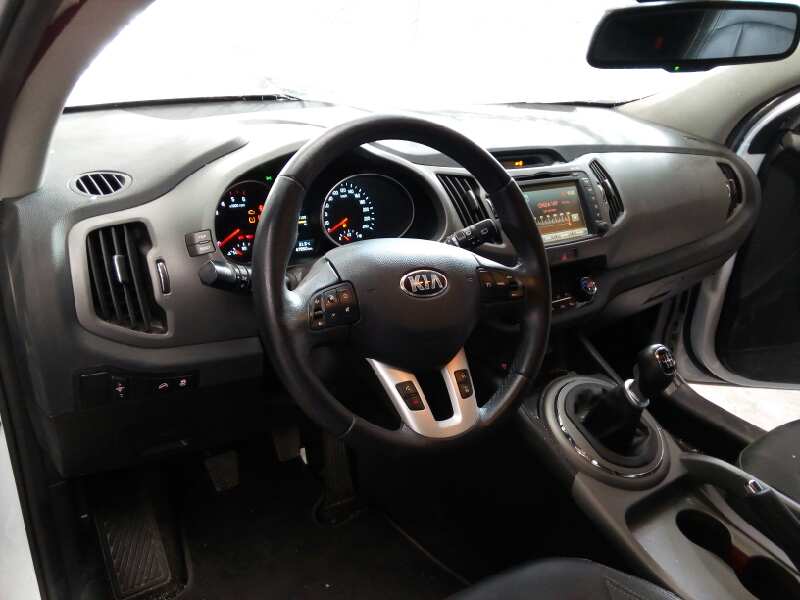 KIA Sportage 3 generation (2010-2015) Замок двери передний правый 813203U010, E2-B5-20-1 18358925