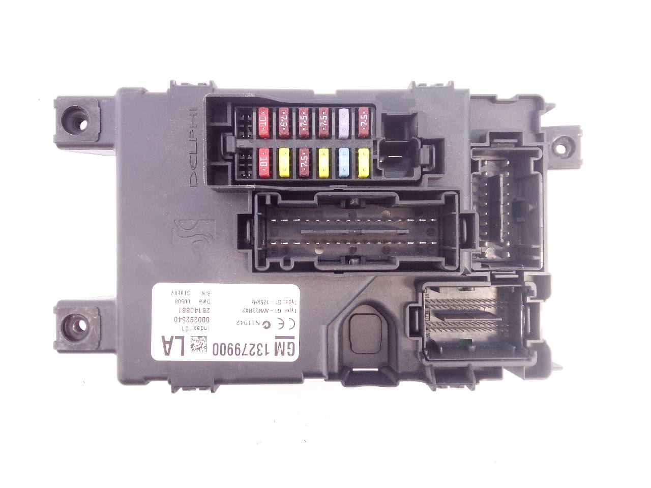 OPEL Corsa D (2006-2020) Fuse Box 13279900, 28140881, E3-A5-18-2 24484725