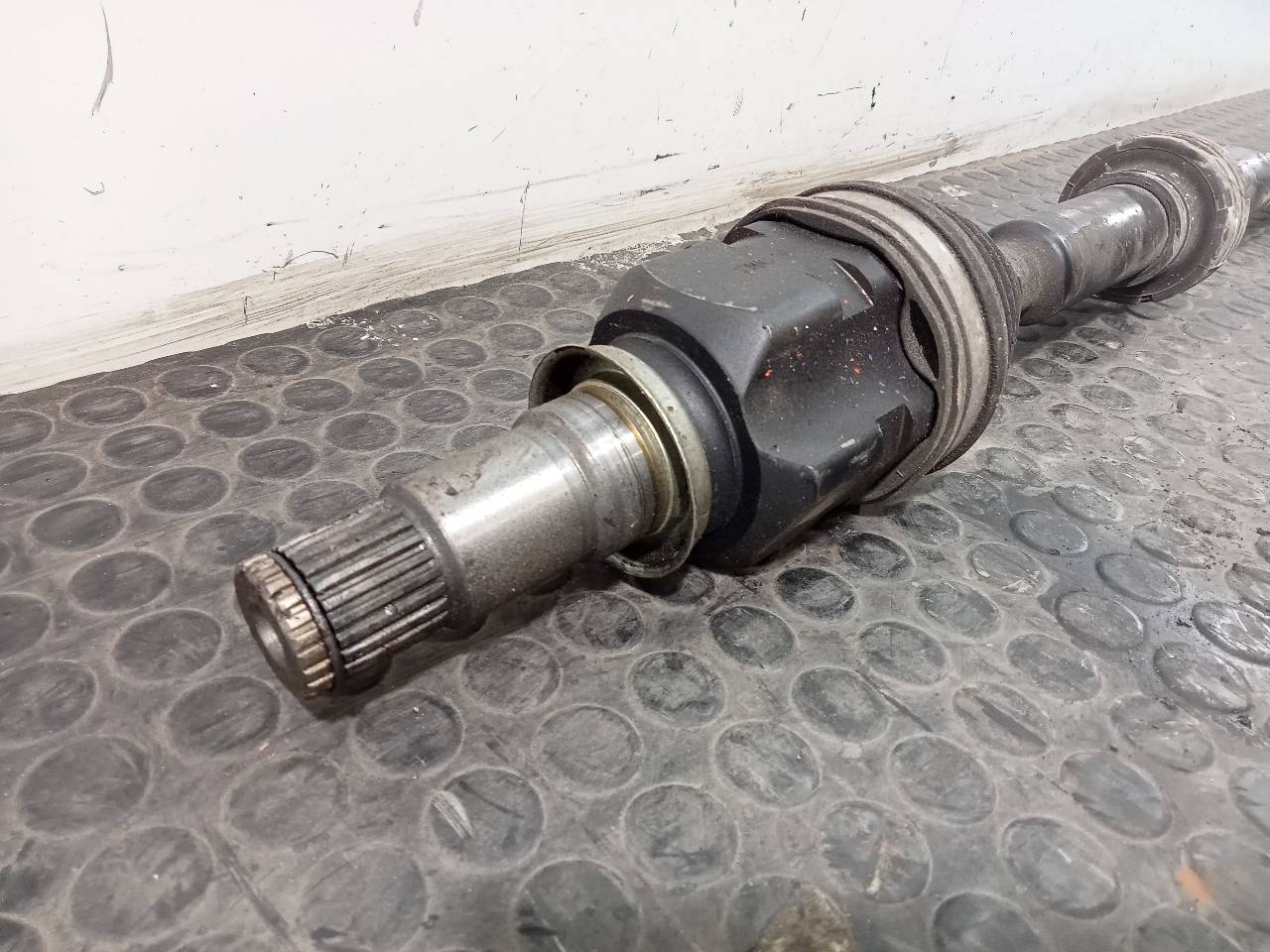 SKODA Prius 3 generation (XW30) (2009-2015) Front Right Driveshaft 1090402, P1-B6-24 20956325