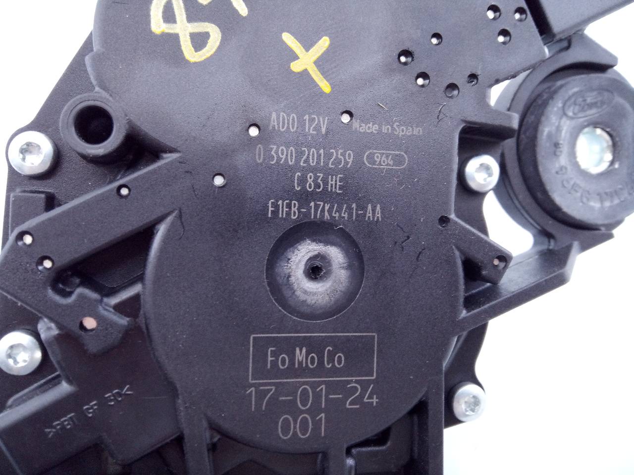 FORD Focus 3 generation (2011-2020) Моторчик заднего стеклоочистителя 0390201259, F1FB17K441AA, E3-B3-8-2 18687462