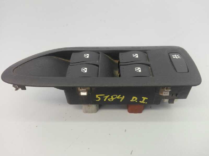 RENAULT Laguna 2 generation (2001-2007) Front Left Door Window Switch 8200315042, E2-A1-33-5 18408063