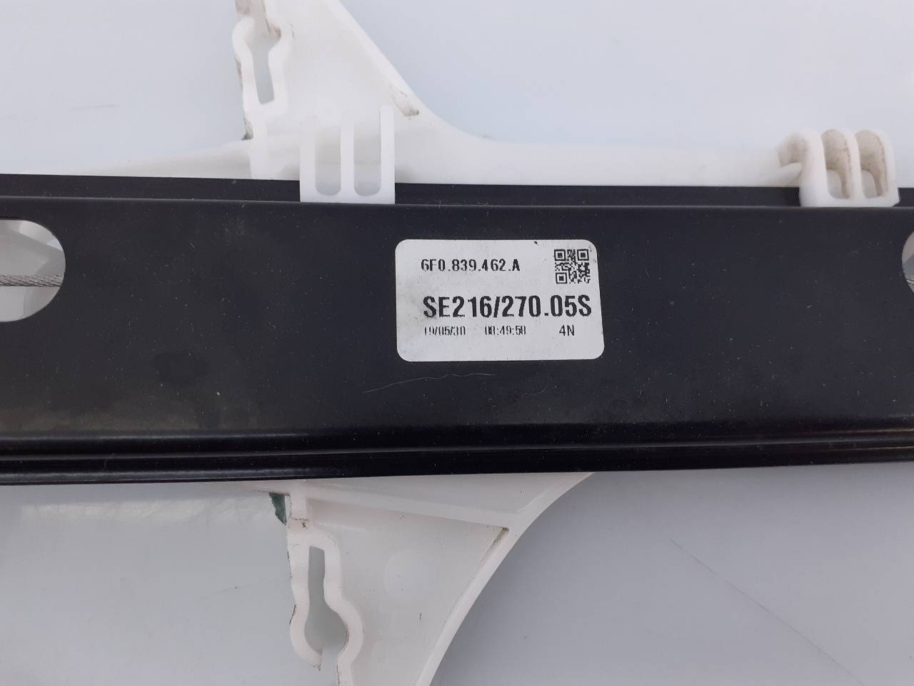 SEAT Alhambra 2 generation (2010-2021) Bakre høyre dør vindusregulator 6F0839462A, E1-B6-19-2 18600881