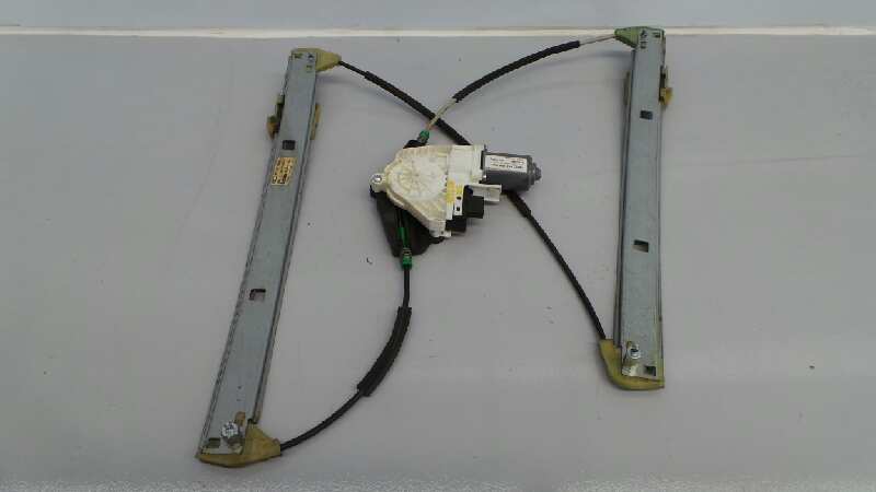 AUDI A6 C6/4F (2004-2011) Lève-vitre de porte avant droite 8R0837462B,E1-B6-2-4 18378689