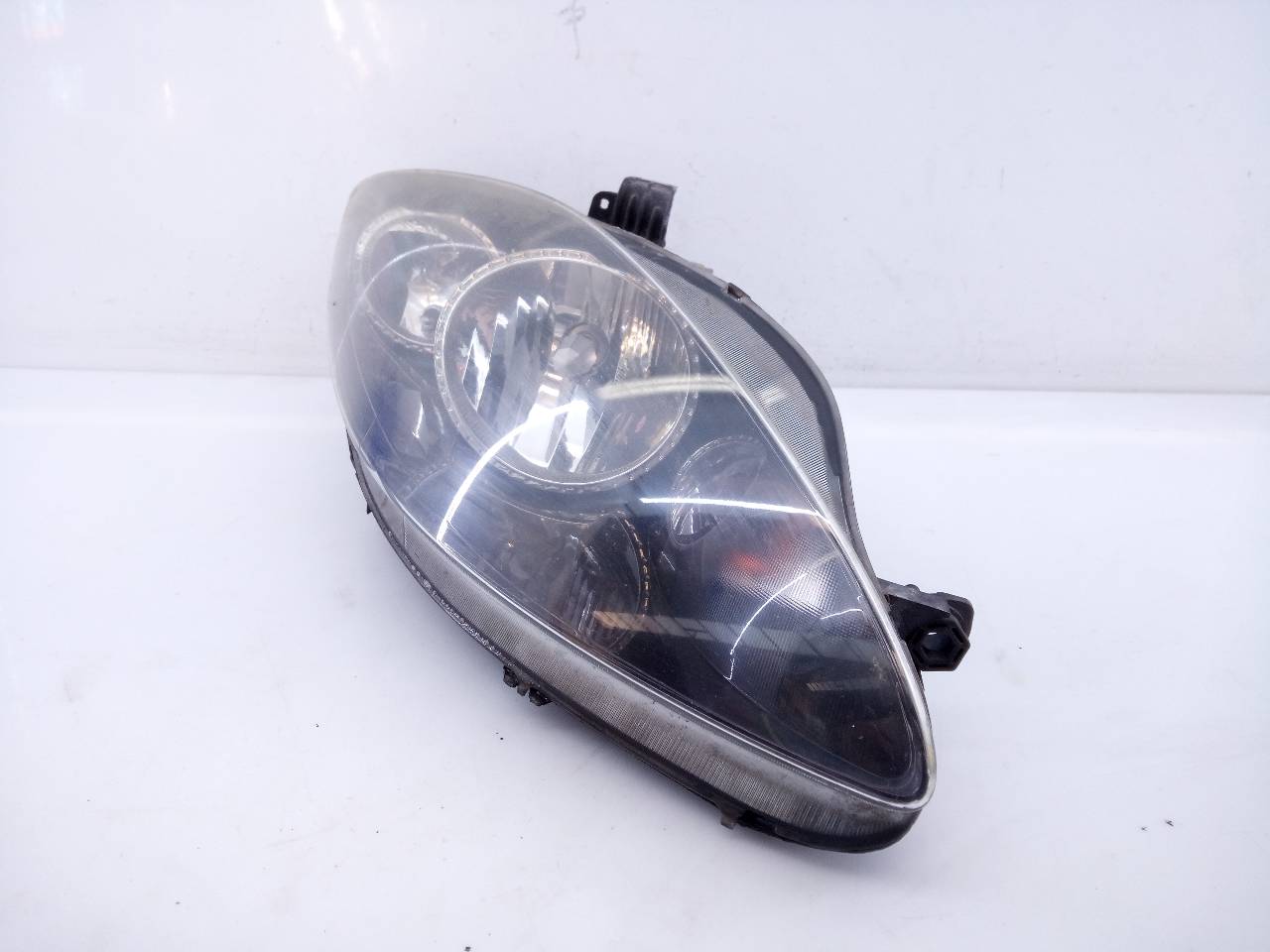 OPEL Toledo 3 generation (2004-2010) Front Right Headlight 5P1941006D 23295457