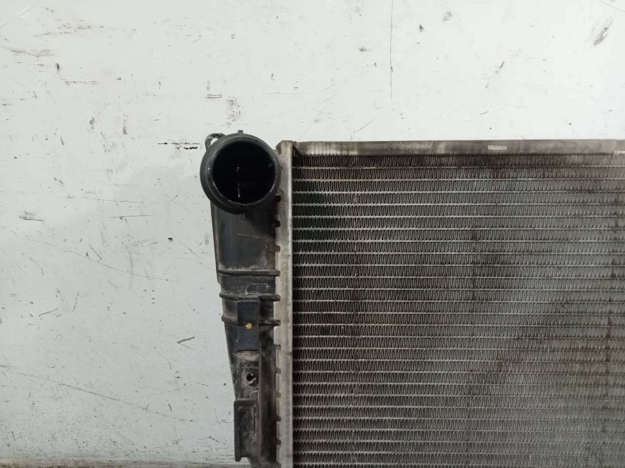 BMW X4 F26 (2014-2018) Охлаждающий радиатор 73912311, P2-B6-2 21116803