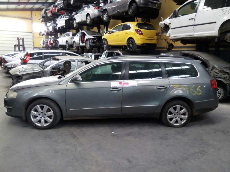 VOLKSWAGEN Passat Variant 1 generation (2010-2024) Priekšējo labo durvju logu pacelšanas motorīts 1K0959701K, 981676111, E1-B6-44-1 18354852