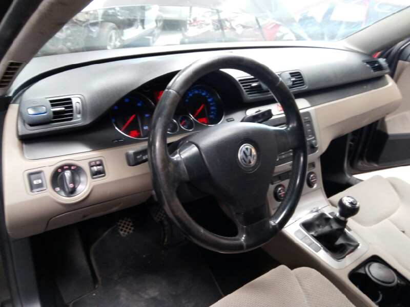 CHEVROLET Passat B6 (2005-2010) Priekšējo kreiso durvju logu pacēlāja motorīts 980851113, E1-B6-44-1 18358858