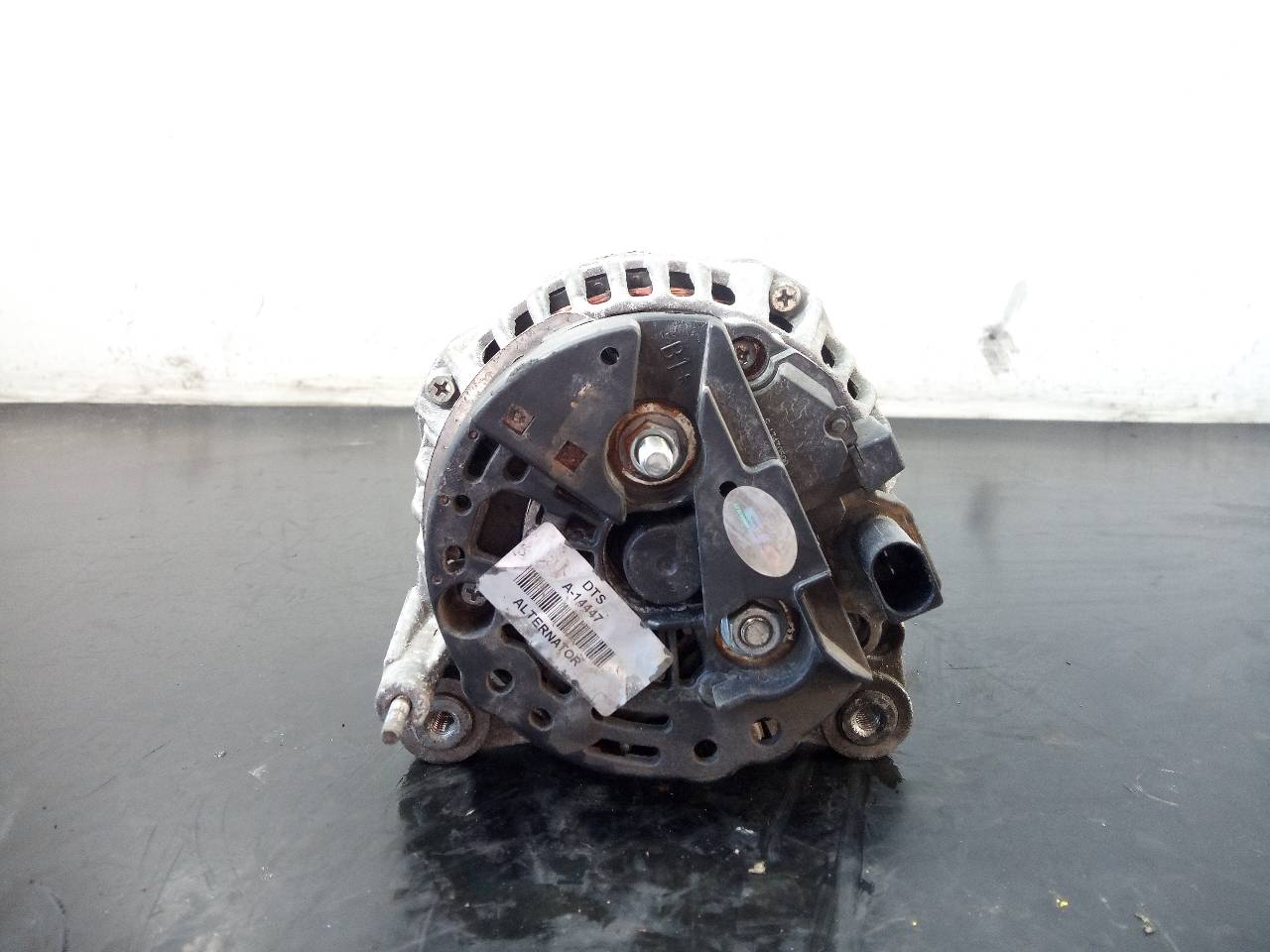 VOLKSWAGEN Crafter 2 generation (2017-2024) Alternator A14447, P3-A4-3-4 24064716