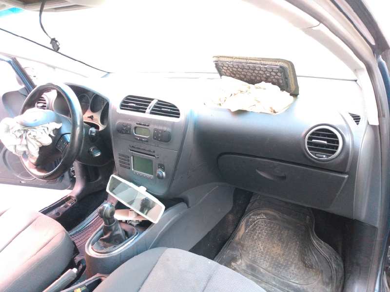 SEAT Leon 2 generation (2005-2012) Стеклоподъемник передней правой двери 1P0837402A, 1K0959792H, E1-B6-10-2 18549367